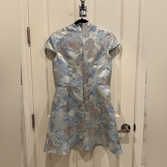 Miss Selfridge
Premium Blue Jacquard Chinese Dress size 8 - Picture 8 of 9